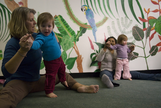 Ellynne Skove works with children in her classes at Families First in Brooklyn, New York on February 29, 2008. photographed by Angela Jimenez www.angelajimenezphotography.com